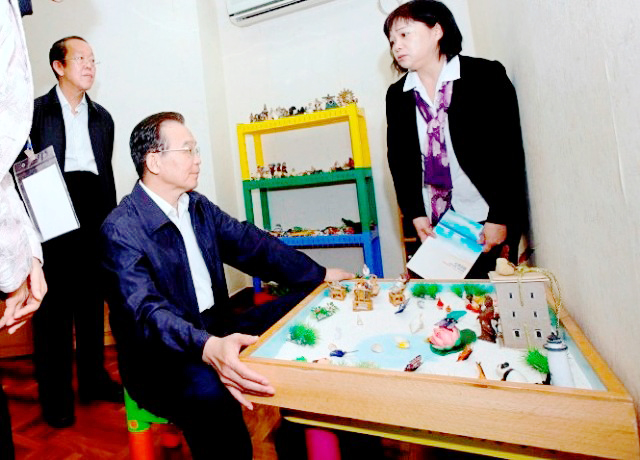 在四川地震灾区推出沙盘游戏心理疗法