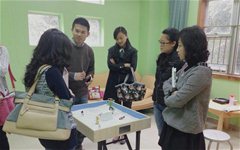 大连社区家长学院举办箱庭疗法分析活动